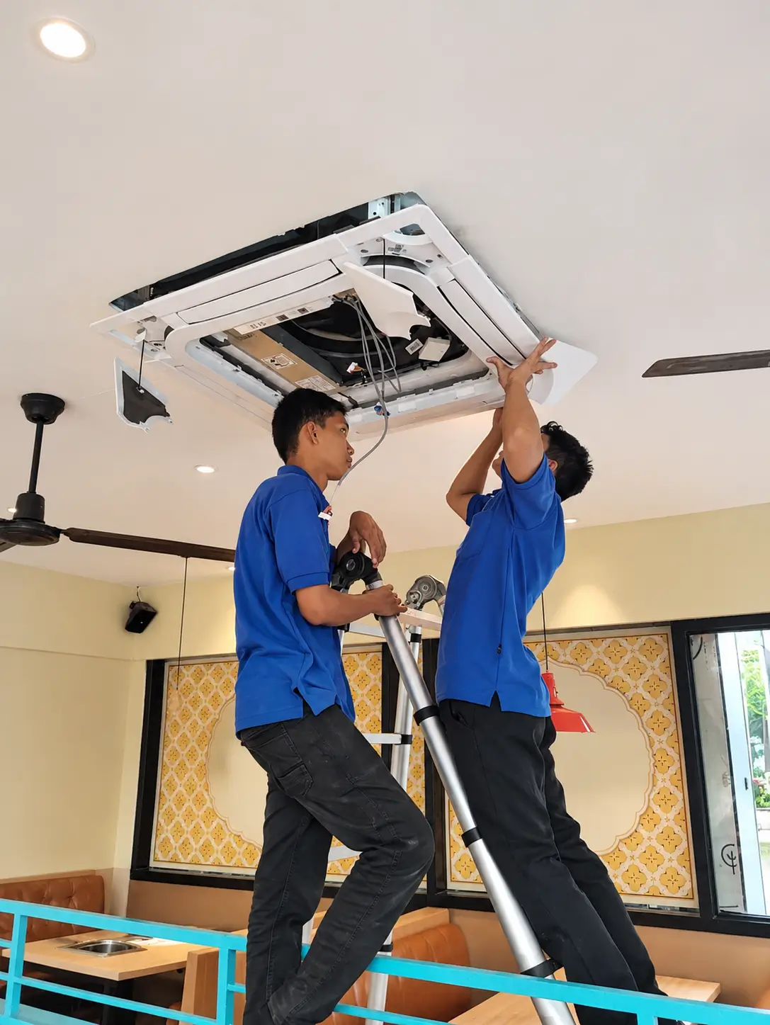 Service Rutin di Restaurant Mentari Lippo Plaza Medan